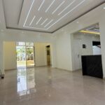 Vivienda con diseño funcional luz natural y confort en cada área