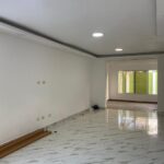 Refugio de ensueño con jardines y espacios abiertos