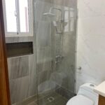 Refugio de ensueño con jardines y espacios abiertos