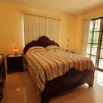 Morado de lujo con encanto natural y paz total